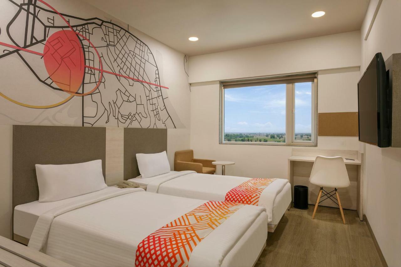 Hotel Ginger Sānand Zewnętrze zdjęcie
