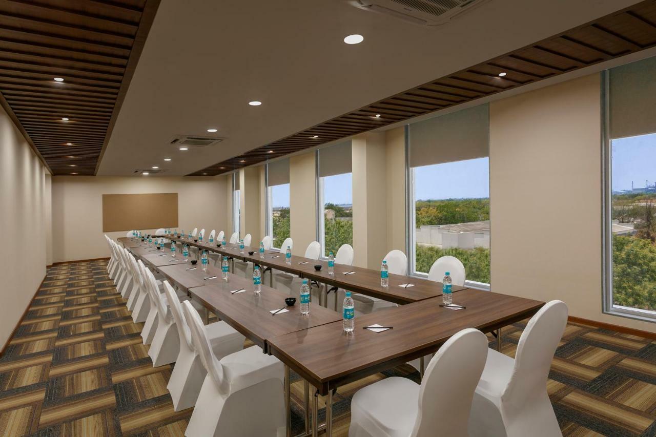Hotel Ginger Sānand Zewnętrze zdjęcie